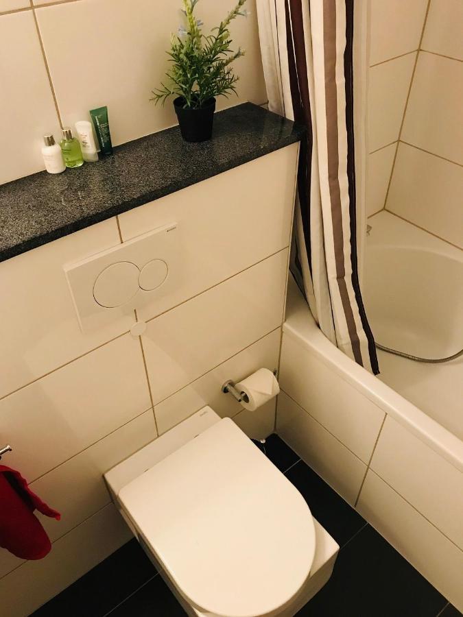 Messe Apartment Koeln West Экстерьер фото